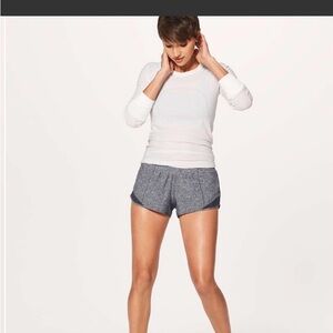 Lululemon Hotty Hot II Low Rise Shorts Grey & Black Size 14